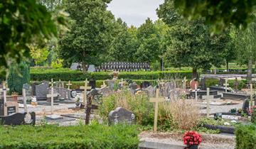 Bloempothouders begraafplaatsen